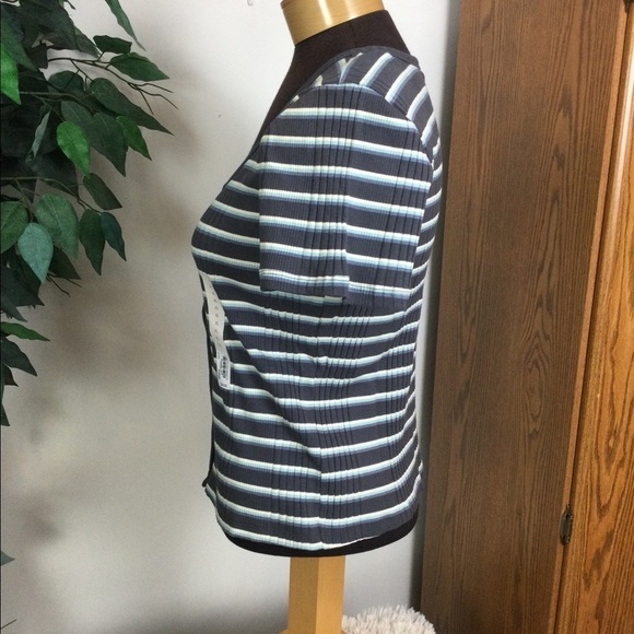 SO XL snap through short sleeve scoopneck ribbed tee Color is navy strip… - Picture 6 of 11